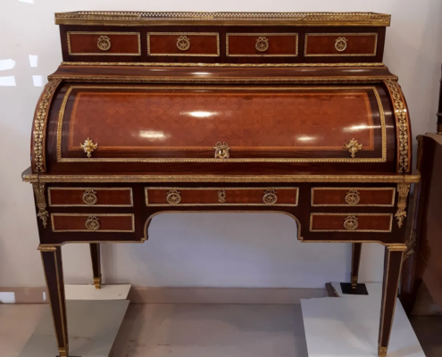 Restauro bureau Napoleone III in palissandro e mogano